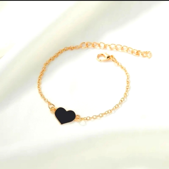 Jewelry - [NWT] Black Heart Gold Trimmed Bracelet